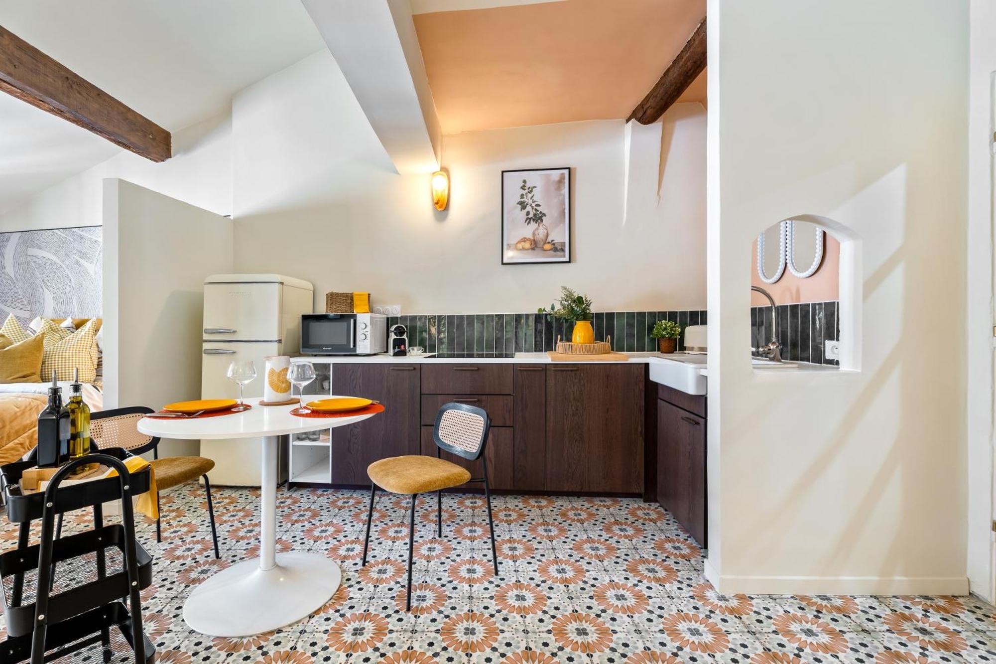 Renting - - Authentic Loft Old Rooftop View & Charm